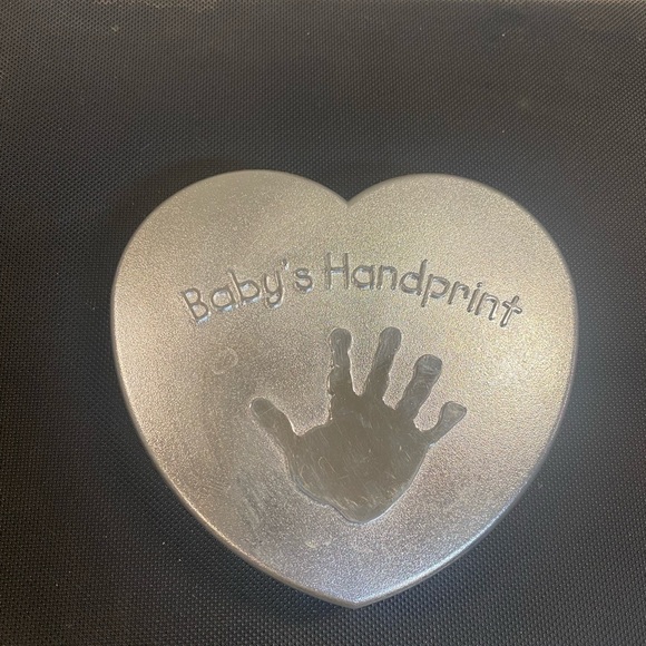 Baby’s handprint kit - Picture 2 of 5